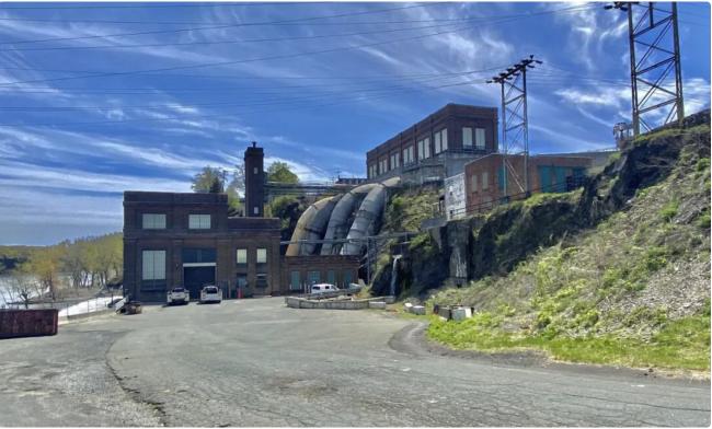 他被称为 他被称为