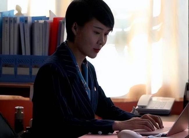 身体倒挂,头骨被踩,贺娇龙去世细节曝光 身体倒挂,头骨被踩,贺娇龙去世细节曝光