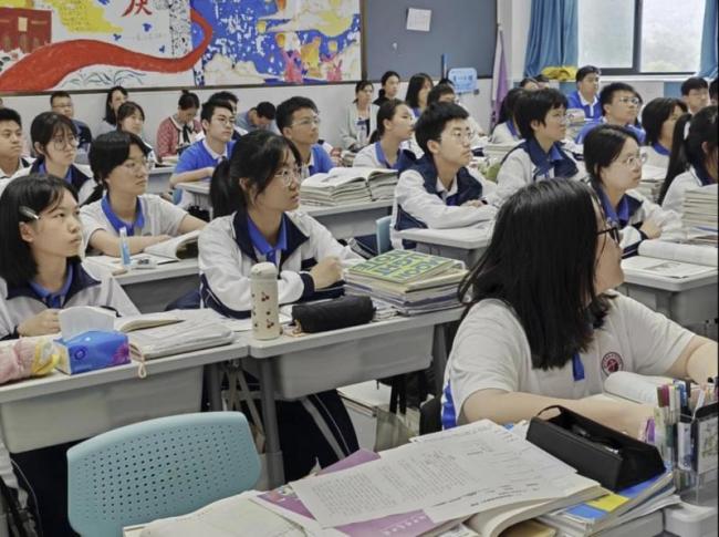 网传深圳“高中免费”官方回应 网传深圳“高中免费”官方回应