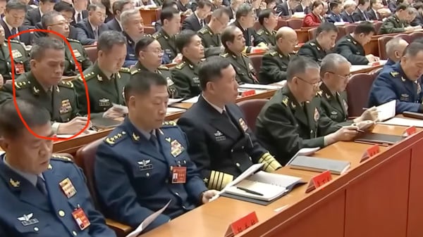 习近平军办主任方永祥再度失踪 习近平军办主任方永祥再度失踪