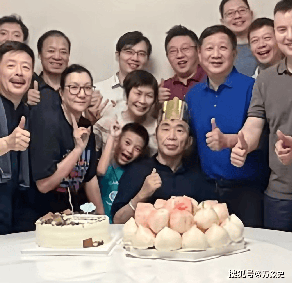 聂卫平73岁生日照曝光 脸色苍白,身材消瘦 聂卫平73岁生日照曝光 脸色苍白,身材消瘦