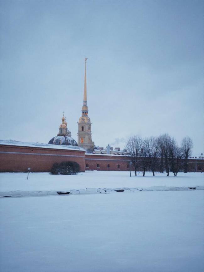 免签后赴俄:吃住没安排人均已近万 战时状态 免签后赴俄:吃住没安排人均已近万 战时状态
