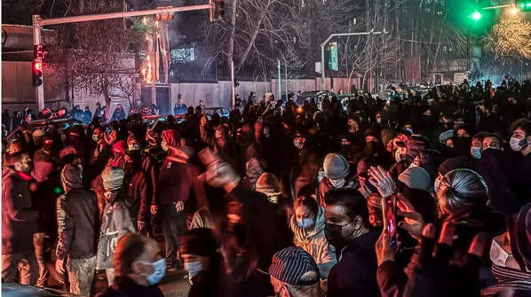 伊朗再威胁美国 中共能源与“面子”双承压 伊朗再威胁美国 中共能源与“面子”双承压