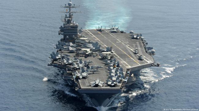 黑客干扰伊朗国家电视台信号 播出这一幕 黑客干扰伊朗国家电视台信号 播出这一幕