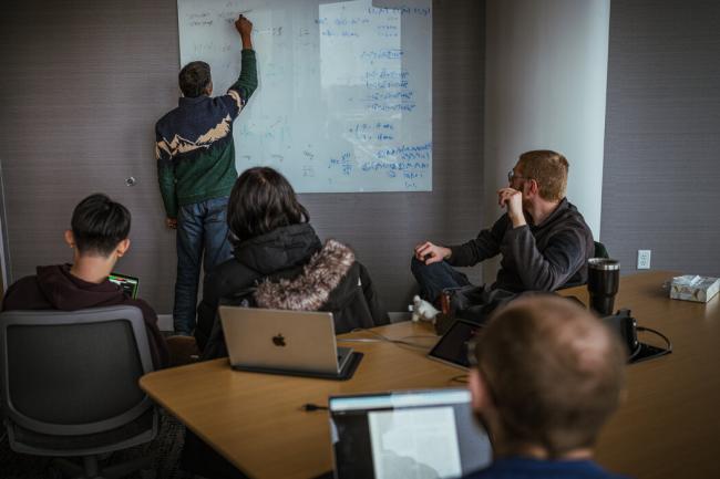 “现实是,最优秀的中国人才正在离开” “现实是,最优秀的中国人才正在离开”