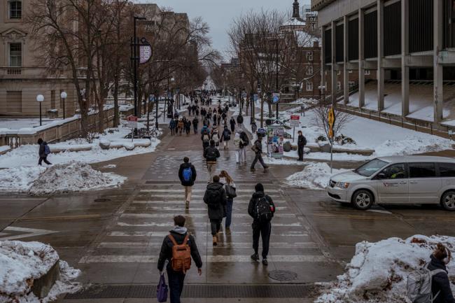 “现实是,最优秀的中国人才正在离开” “现实是,最优秀的中国人才正在离开”