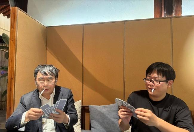 聂卫平家中装修高大上,孙子可爱,女儿戴18万表 聂卫平家中装修高大上,孙子可爱,女儿戴18万表