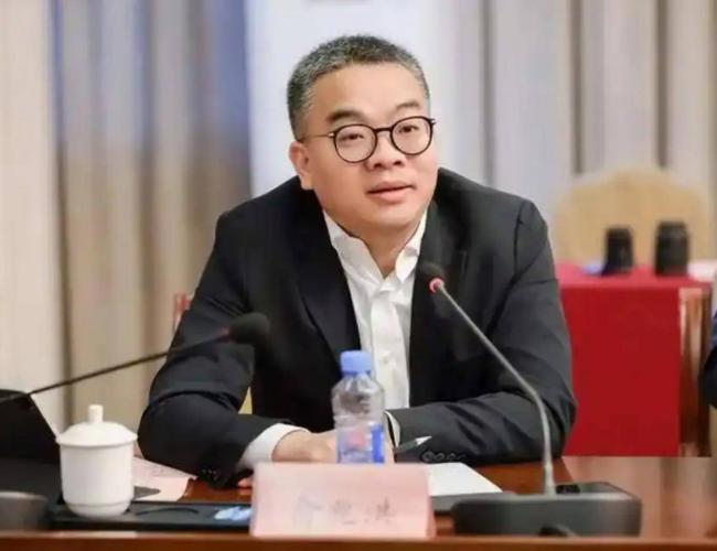 浙江48岁亿万富豪去世!每天都要跑10公里 浙江48岁亿万富豪去世!每天都要跑10公里