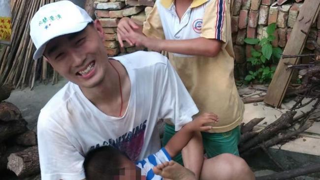 32岁猝死,死后8小时,工作群还在@他 32岁猝死,死后8小时,工作群还在@他