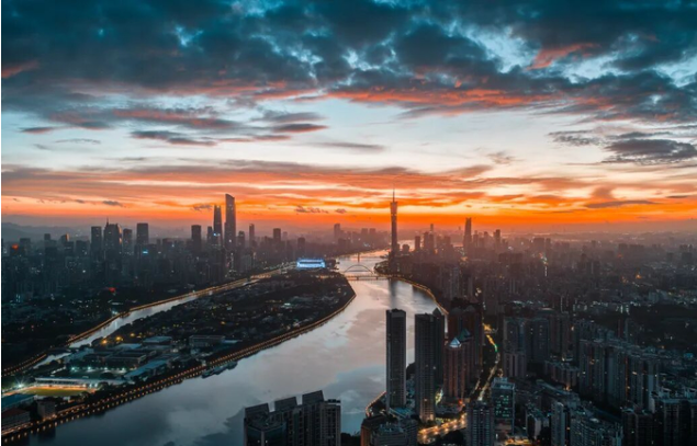 短短5年,天翻地覆 短短5年,天翻地覆