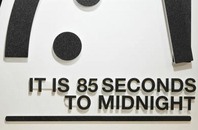 末日时钟,被拨向最接近毁灭一刻 末日时钟,被拨向最接近毁灭一刻