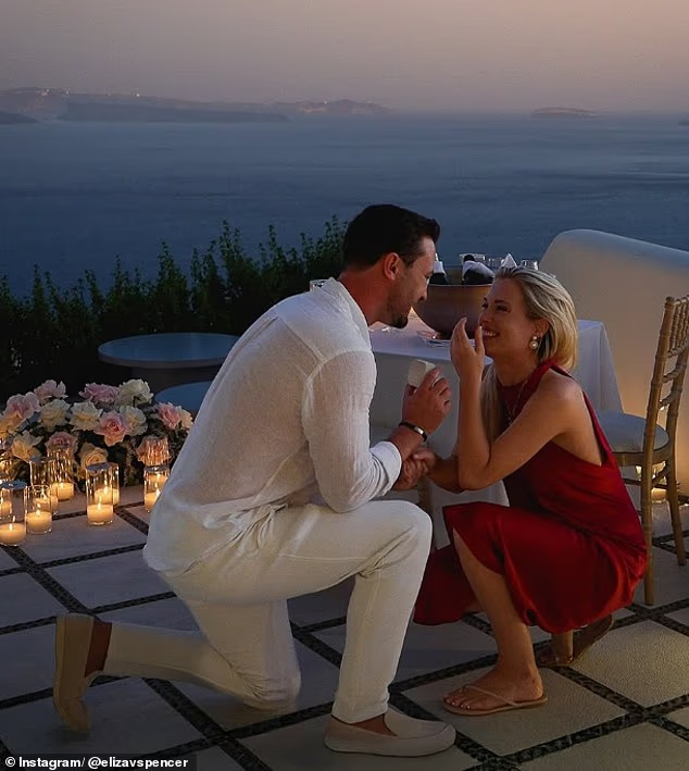 戴妃亲弟弟缺席女儿订婚宴,“家庭裂痕”扩大 戴妃亲弟弟缺席女儿订婚宴,“家庭裂痕”扩大