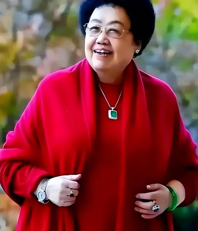 有私人飞机,坐拥北京一条街,京圈顶级富婆有哪些 有私人飞机,坐拥北京一条街,京圈顶级富婆有哪些