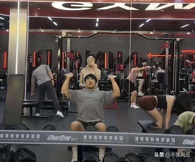 中国26岁知名健美网红去世,死前肌肉血管暴起 中国26岁知名健美网红去世,死前肌肉血管暴起