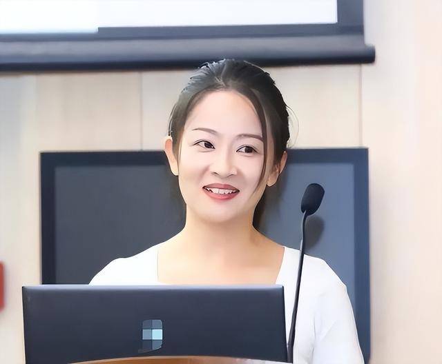 重庆走出的美女学霸,留美后带顶尖技术回北大 重庆走出的美女学霸,留美后带顶尖技术回北大