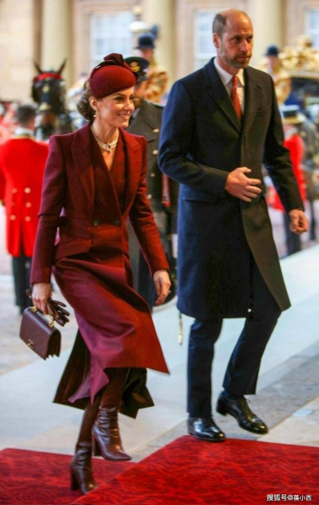 看凯特王妃穿大衣,我悟了 看凯特王妃穿大衣,我悟了
