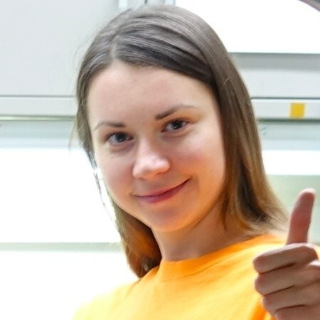 盖茨的“俄罗斯桥牌美人”,沦落至无家可归 盖茨的“俄罗斯桥牌美人”,沦落至无家可归