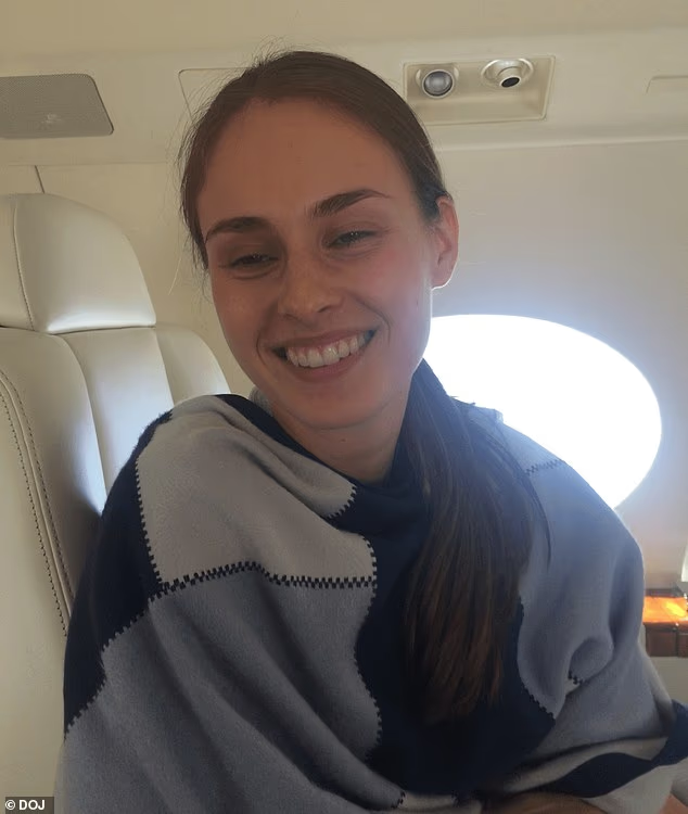 20岁白俄罗斯女留学生,被曝是爱泼斯坦最后恋人 20岁白俄罗斯女留学生,被曝是爱泼斯坦最后恋人