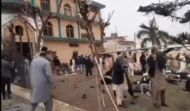 至少30死130伤,巴基斯坦清真寺遇袭 至少30死130伤,巴基斯坦清真寺遇袭