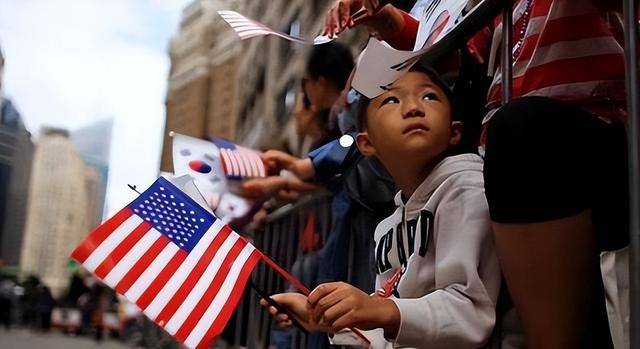 美国现在有多少华人?数据让很多国人不敢相信 美国现在有多少华人?数据让很多国人不敢相信
