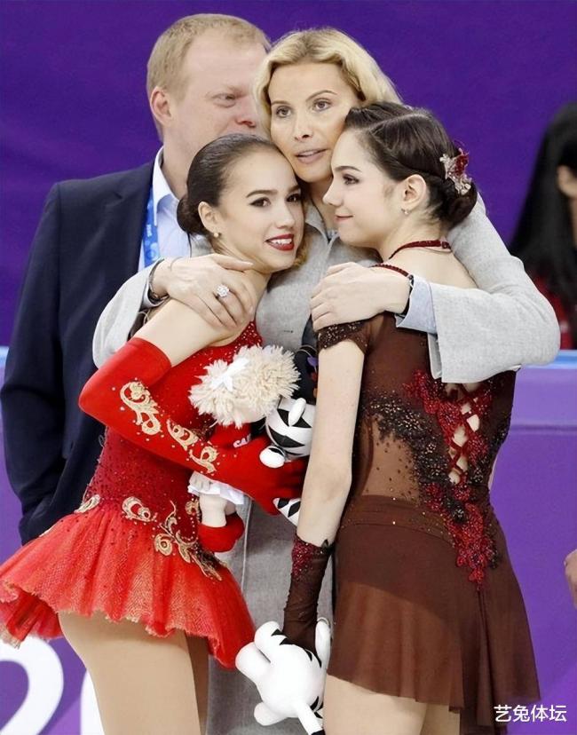 俄花滑太内卷,世界冠军21岁当辣妈,近照大变样 俄花滑太内卷,世界冠军21岁当辣妈,近照大变样