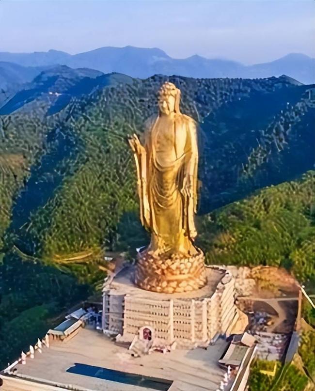 12亿人民币修建的世界最高佛,水喝不起拜不起 12亿人民币修建的世界最高佛,水喝不起拜不起