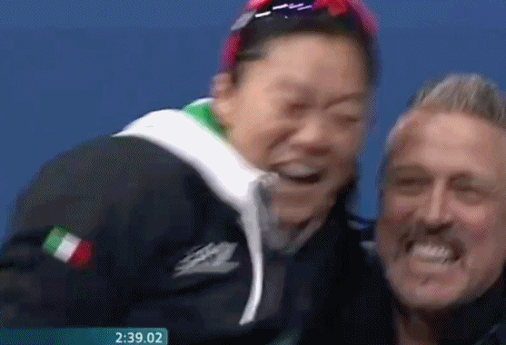 冬奥会:中国教练率东道主击败中国夺金 喜极而泣 冬奥会:中国教练率东道主击败中国夺金 喜极而泣