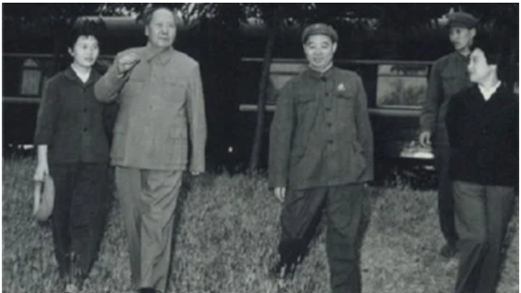 他是中南海总镖头 历经5代高层内斗血腥历史 他是中南海总镖头 历经5代高层内斗血腥历史