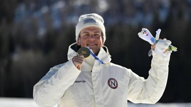 历史第一人!挪威名将夺米兰第4金,冬奥9金 历史第一人!挪威名将夺米兰第4金,冬奥9金