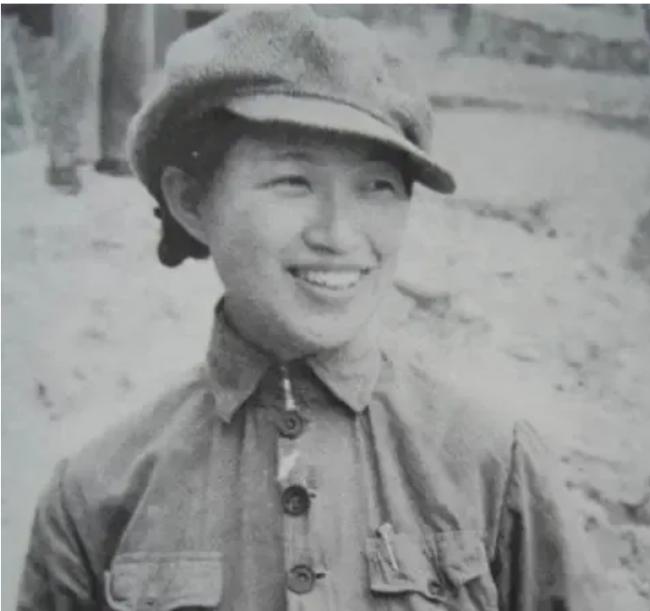 留意《人民日报》的讣告,往往会有新奇的发现 留意《人民日报》的讣告,往往会有新奇的发现