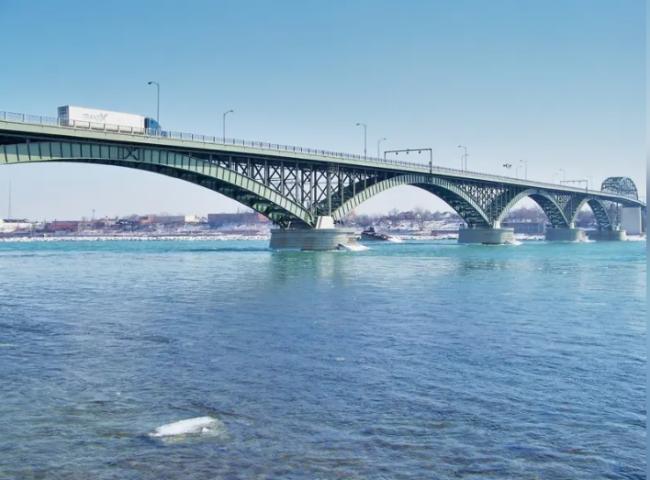 拐错一个弯,科学家闯入加拿大,这下惨了 拐错一个弯,科学家闯入加拿大,这下惨了