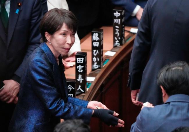 高市早苗连任首相!真的能对中国强硬到底吗? 高市早苗连任首相!真的能对中国强硬到底吗?