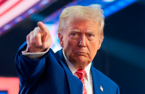 快讯:川普接近下令对伊朗实施全面打击 快讯:川普接近下令对伊朗实施全面打击