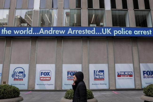 明显受到惊吓:安德鲁被捕释放 照片曝光 明显受到惊吓:安德鲁被捕释放 照片曝光