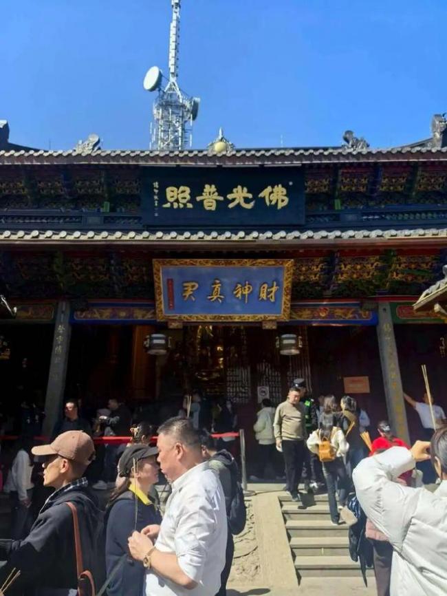 “天下第一财神庙”劝游客:回家吧 “天下第一财神庙”劝游客:回家吧