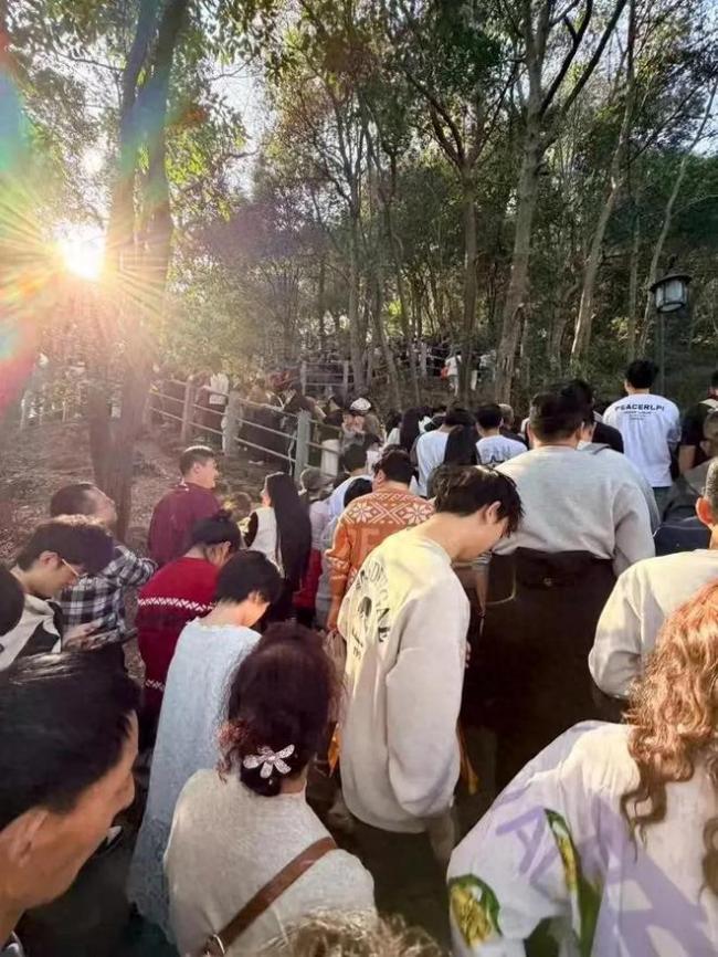 “天下第一财神庙”劝游客:回家吧 “天下第一财神庙”劝游客:回家吧