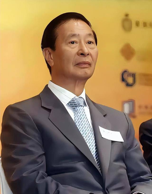 李兆基去世,少奶徐子淇如今已然风光不再 李兆基去世,少奶徐子淇如今已然风光不再