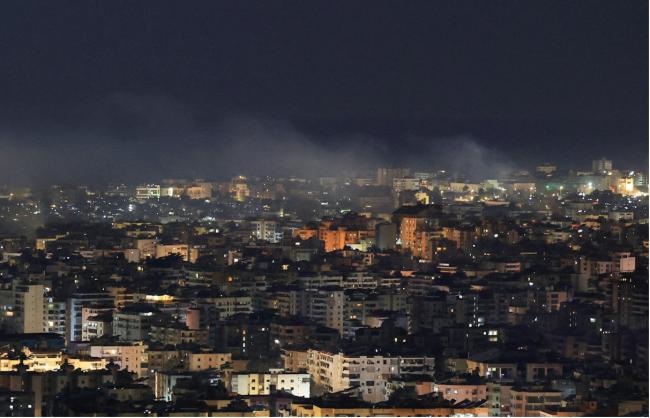 以军一波空袭后,黎巴嫩政府“投降” 以军一波空袭后,黎巴嫩政府“投降”