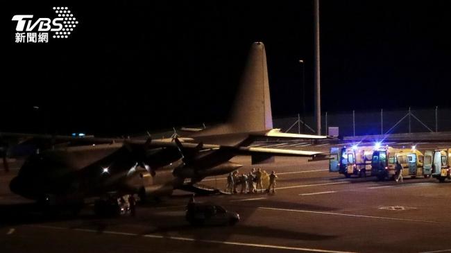 养伤?躲战火? 他乘私人飞机逃离沙特 养伤?躲战火? 他乘私人飞机逃离沙特