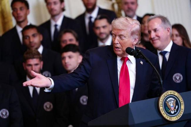 川普批泽伦斯基是绊脚石 普京已准备好达成协议 川普批泽伦斯基是绊脚石 普京已准备好达成协议