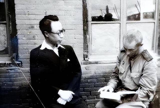 溥仪被押到苏联后体检 “龙体”有严重先天缺陷 溥仪被押到苏联后体检 “龙体”有严重先天缺陷