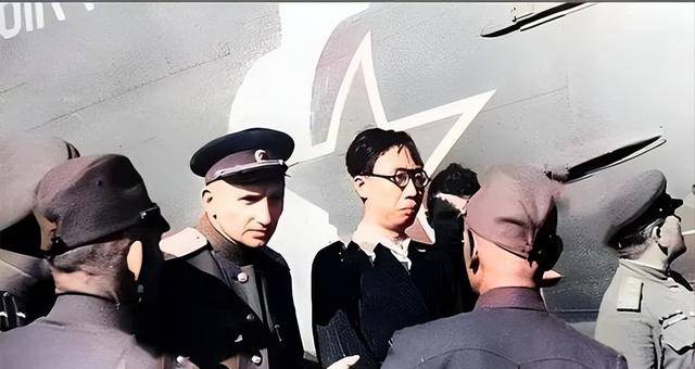 溥仪被押到苏联后体检 “龙体”有严重先天缺陷 溥仪被押到苏联后体检 “龙体”有严重先天缺陷