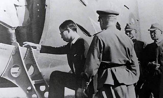 溥仪被押到苏联后体检 “龙体”有严重先天缺陷 溥仪被押到苏联后体检 “龙体”有严重先天缺陷