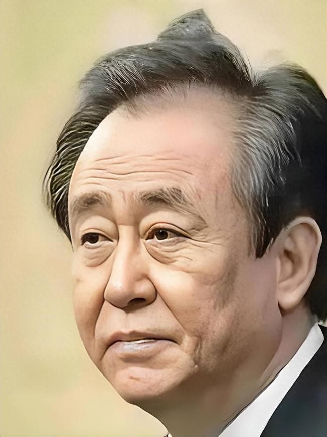 许家印香港大宅挖出464平“地牢” 藏着什么秘密 许家印香港大宅挖出464平“地牢” 藏着什么秘密