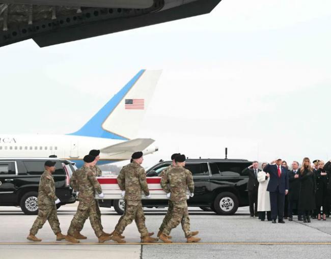 最新!美军死亡人数升至8人 伊朗持续升级 最新!美军死亡人数升至8人 伊朗持续升级