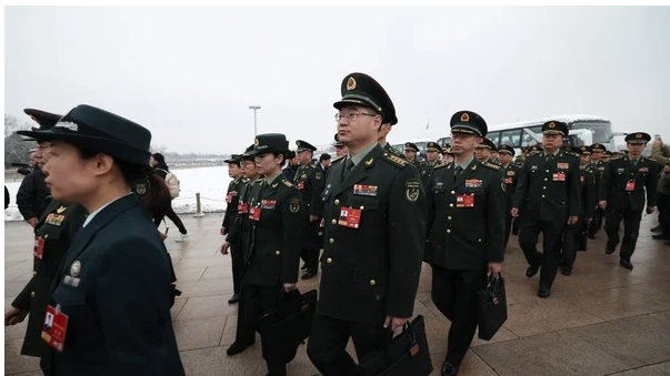 习近平快瘫到座位下去了 罕见一幕惊现 习近平快瘫到座位下去了 罕见一幕惊现