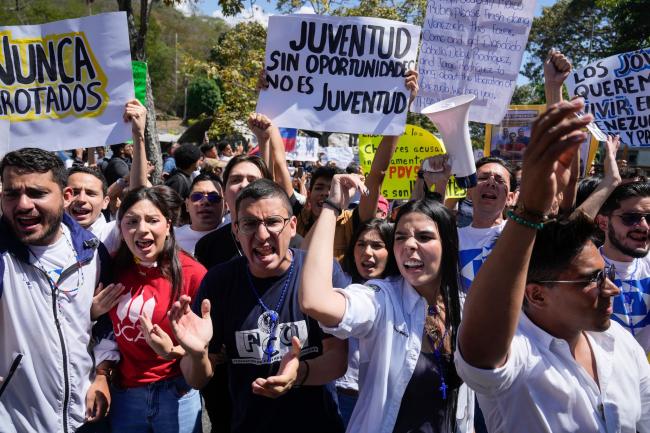 北京窒息,川普要让习的“氧气”贵到呼吸不起 北京窒息,川普要让习的“氧气”贵到呼吸不起