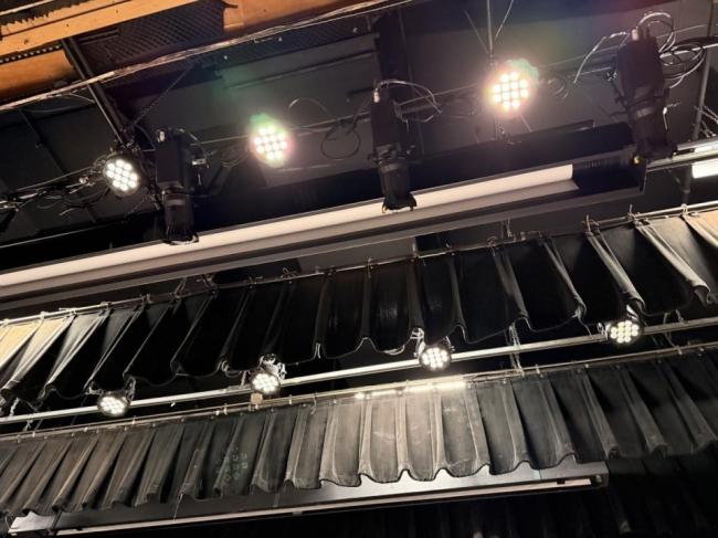 论保养不如情敌,论晚年不如劳拉,希拉里的婚姻 论保养不如情敌,论晚年不如劳拉,希拉里的婚姻