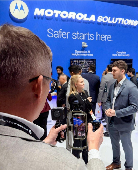 窃摩托罗拉机密 美重罚中国科企5000万美金 窃摩托罗拉机密 美重罚中国科企5000万美金