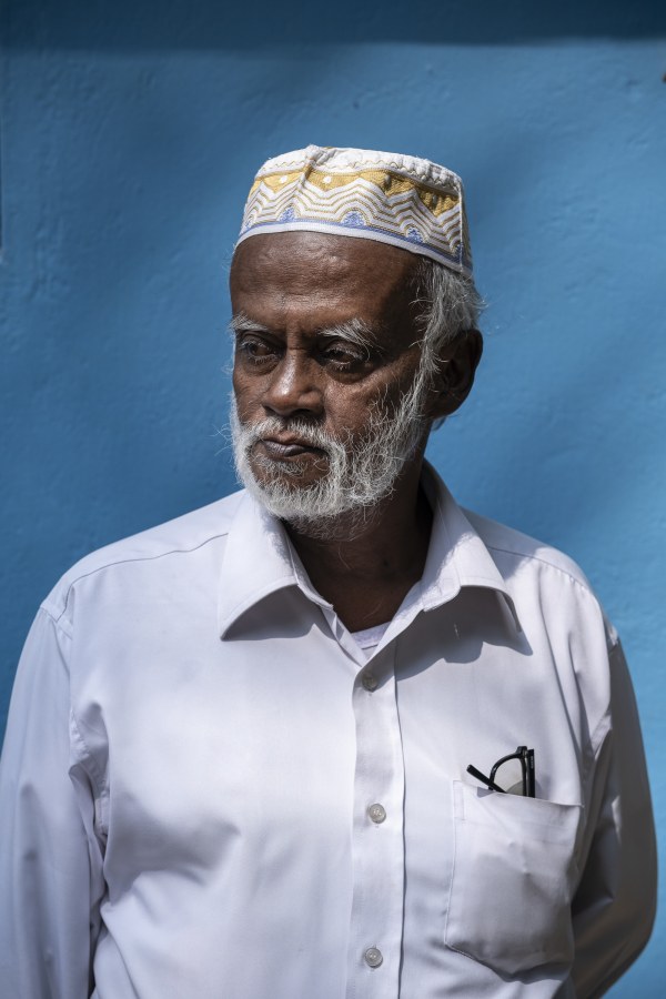 美军鱼雷袭来之前,伊朗船员最后的宁静时光 美军鱼雷袭来之前,伊朗船员最后的宁静时光